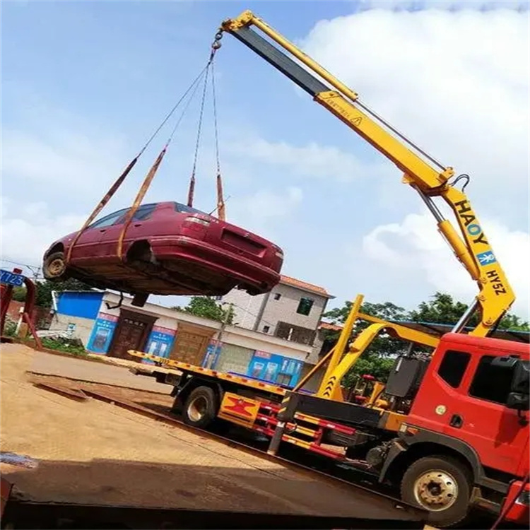 柳北吊车救援小汽车怎么吊