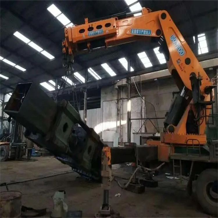 柳北200吨折臂吊出租